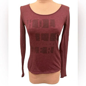Hollister Burgundy Long Sleeve Graphic Tee Women’s Size Small